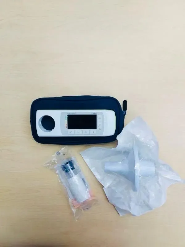 Spirometer for lung function testing